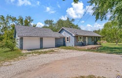 16325 R RD, Mayetta, KS 66509