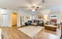 132 Walkup Ln, Leander, TX 78641