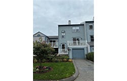 1 Willow Glen Circle, Warwick, RI 02889