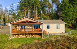 175 DOE Rd, Glide, OR 97443