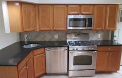 24808 Lauren Avenue, Warren, MI 48089