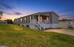 124 LISA Circle, YORK, PA 17406