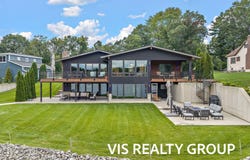 390 Lake Street, Fruitport, MI 49415