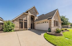 203 Arbor Park Drive, Euless, TX 76039