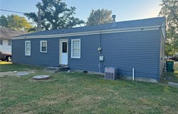 17 Randolph Drive, Centralia, IL 62801