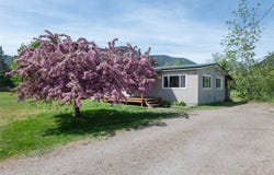 20735 E Mullan Road, Clinton, MT 59825