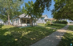 517 Center Ave, Garretson, SD 57030