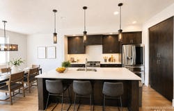 3755 E Parkcenter, Boise, ID 83716
