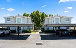 123 Maple Street, Central Point, OR 97502