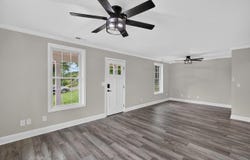 91 GRACE ST, GROTTOES, VA 24441