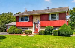 8 Oneida Ave, Geneseo, NY 14454