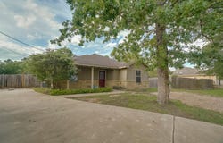 324 Kaanapali Ln, Bastrop, TX 78602