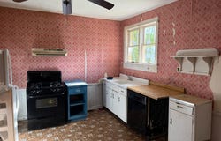 251 S Edgar Ave, Ronceverte, WV 24970
