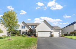 746 Riesgraf Road, Carver, MN 55315