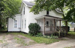 415 S Franklin, Mt Pleasant, MI 48858