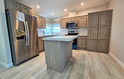 900 9th Ave E, Palmetto, FL 34221