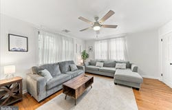 38 E STRATFORD Avenue, LANSDOWNE, PA 19050