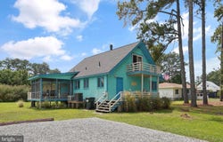 5320 CEDAR DR, CHINCOTEAGUE, VA 23336