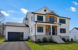 9 Emerald Dr, Hardyston Twp., NJ 07419-2642