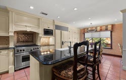 144 The Crescent, Roslyn, NY 11577