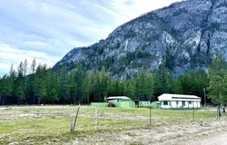 5 STECKER Rd, LAURIER, WA 99146