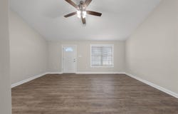 372 Wesley Way, Bowling Green, KY 42104