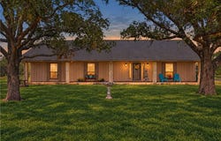 223 County Road 2112, Alice, TX 78332