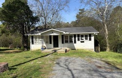 309 Crest Drive, Calhoun, GA 30701