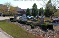 87 Chase Drive, Hurricane, WV 25526