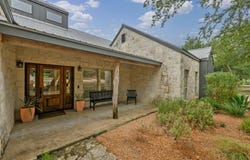 188 Broken Lance Dr, Dripping Springs, TX 78620