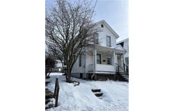 713 Monroe Street, New Castle, PA 16101