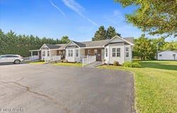 621 Race St, Elizabethton, TN 37643