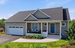 30 Apple Way, Epping, NH 03042