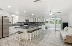 601 SHORE Drive E, OLDSMAR, FL 34677