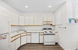 136 Maple Avenue, Hartford, CT 06114