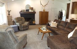 125 Powhatan Pl, Hillsville, VA 24343