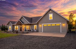 24883 SUTTLE Rd, Elmira, OR 97437