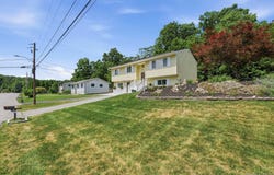 30 Raker Road, Poughkeepsie, NY 12603