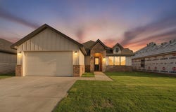 7018 18th Place, Lubbock, TX 79416