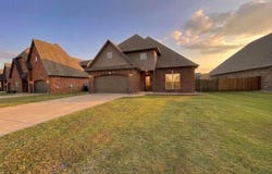 104 MEADOW Way, Jasper, AL 35504