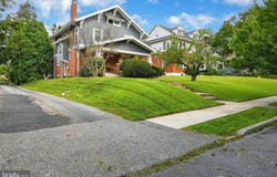 221 E AREBA Avenue, HERSHEY, PA 17033