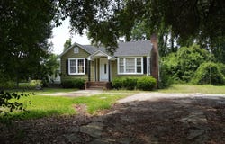 509 E Moore Street, Olanta, SC 29114