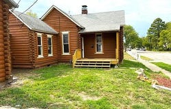 816 W 3rd Street, Joplin, MO 64801