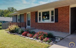 115 E 3rd ST, Holton, KS 66436-8504