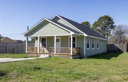 16 Lenora Drive, Hearne, TX 77859