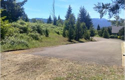 48522 SIX POINT Dr, Oakridge, OR 97463