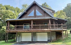 95 Victoria Street, Lost Creek, WV 26385