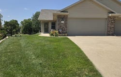 613 Springview Circle, Beatrice, NE 68310