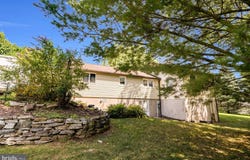 310 CAROLINA Avenue, READING, PA 19605