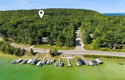 4005 E Oxford Drive, Leland, MI 49654